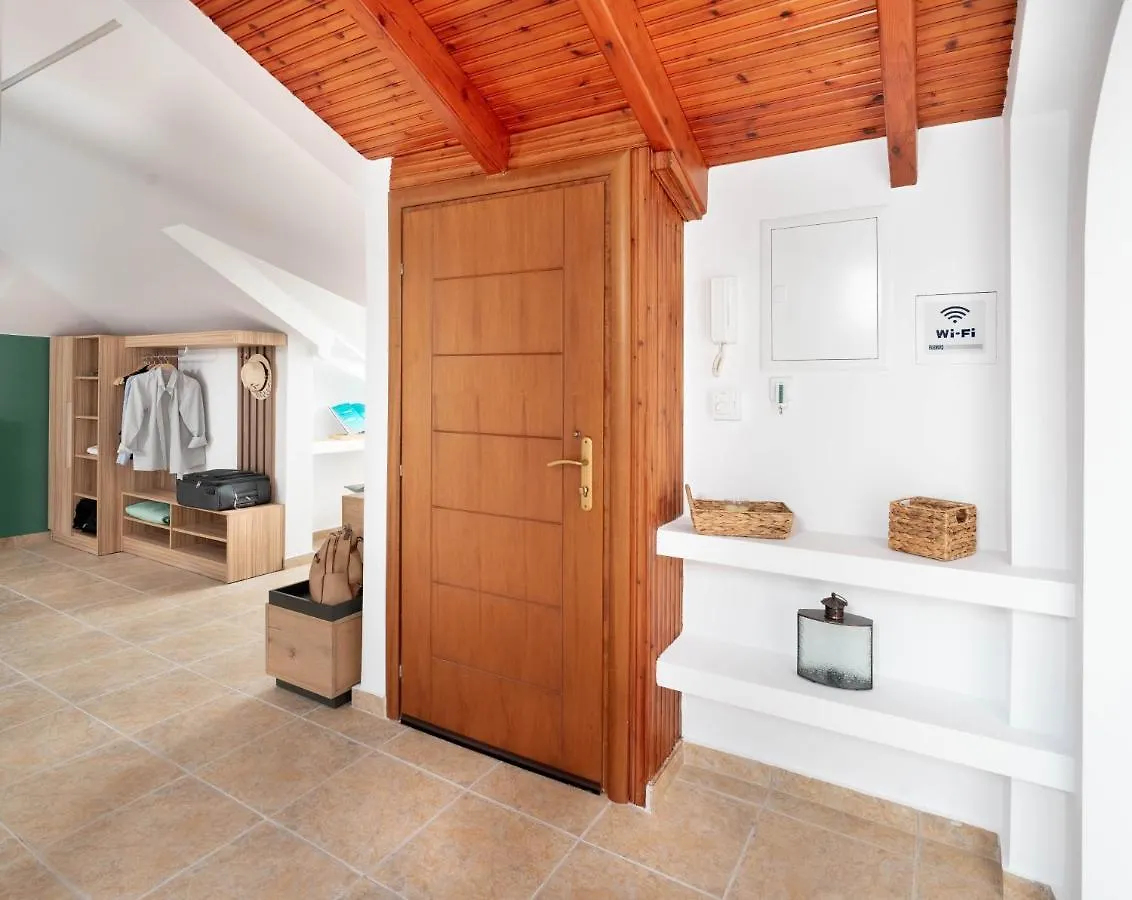 Evergreen Apartment Nea Moudania 0*,  Greece